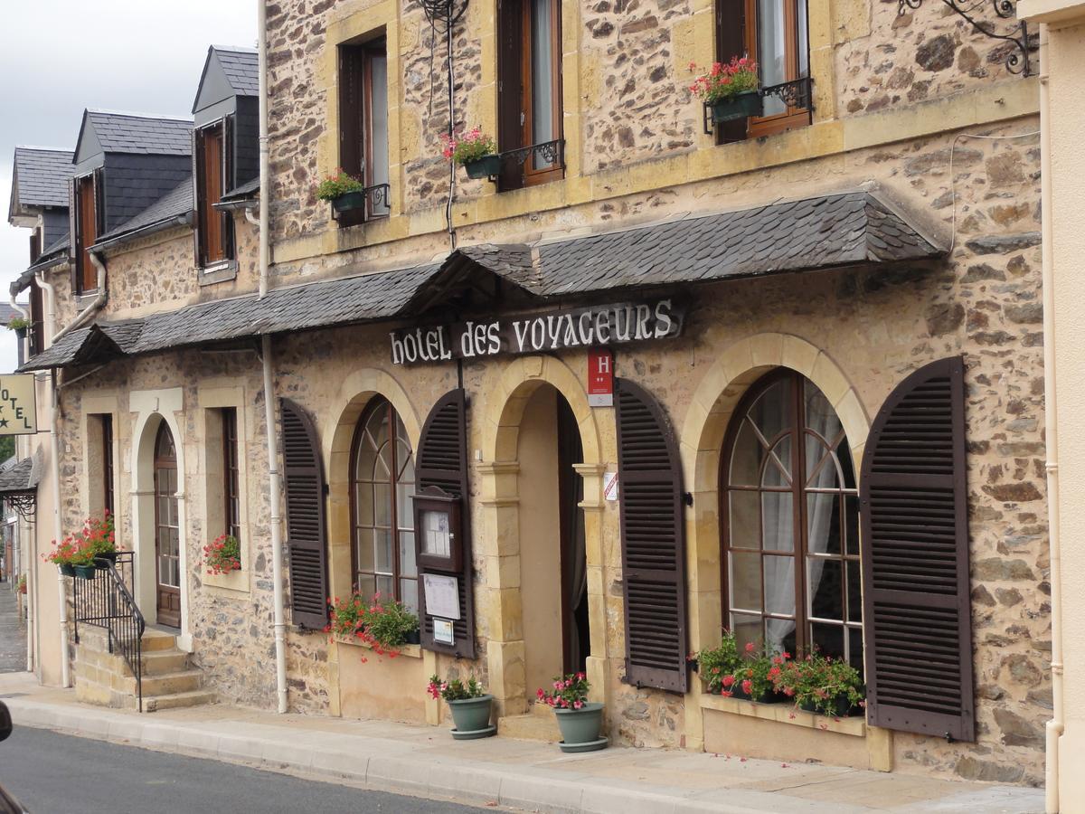 Hotel Des Voyageurs Payzac  Exterior photo